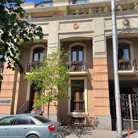 Siqvaruli Tbilisi Eksteriør billede